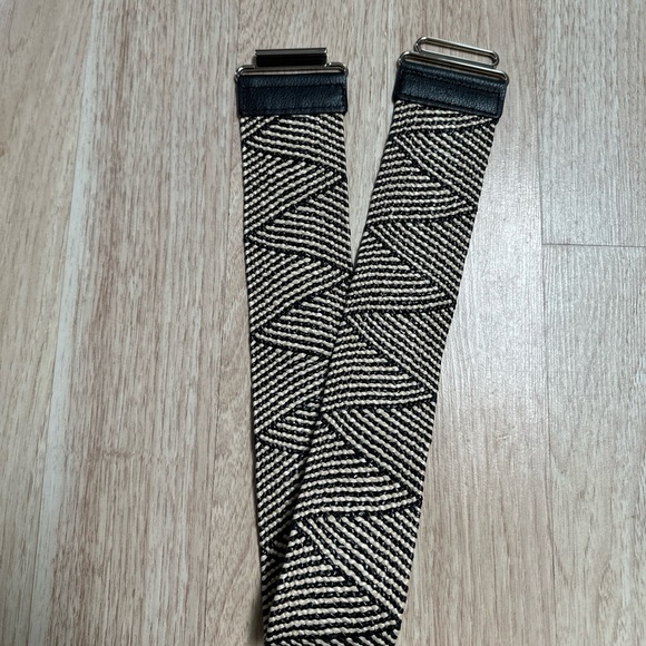 Vince Camuto Stretch Belt Size S/M - Picture 9 of 14